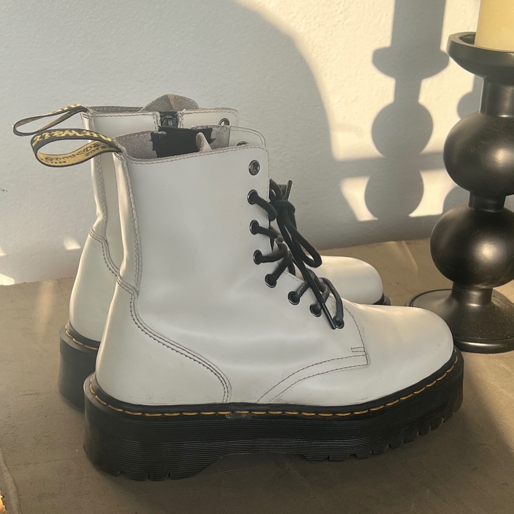 Dr. Martens Jadon 8 Eye Leather Platform Boot